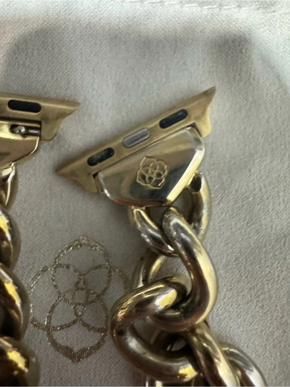 Kendra Scott Gold-Tone Chunky Chain Apple Watch Band Adapter